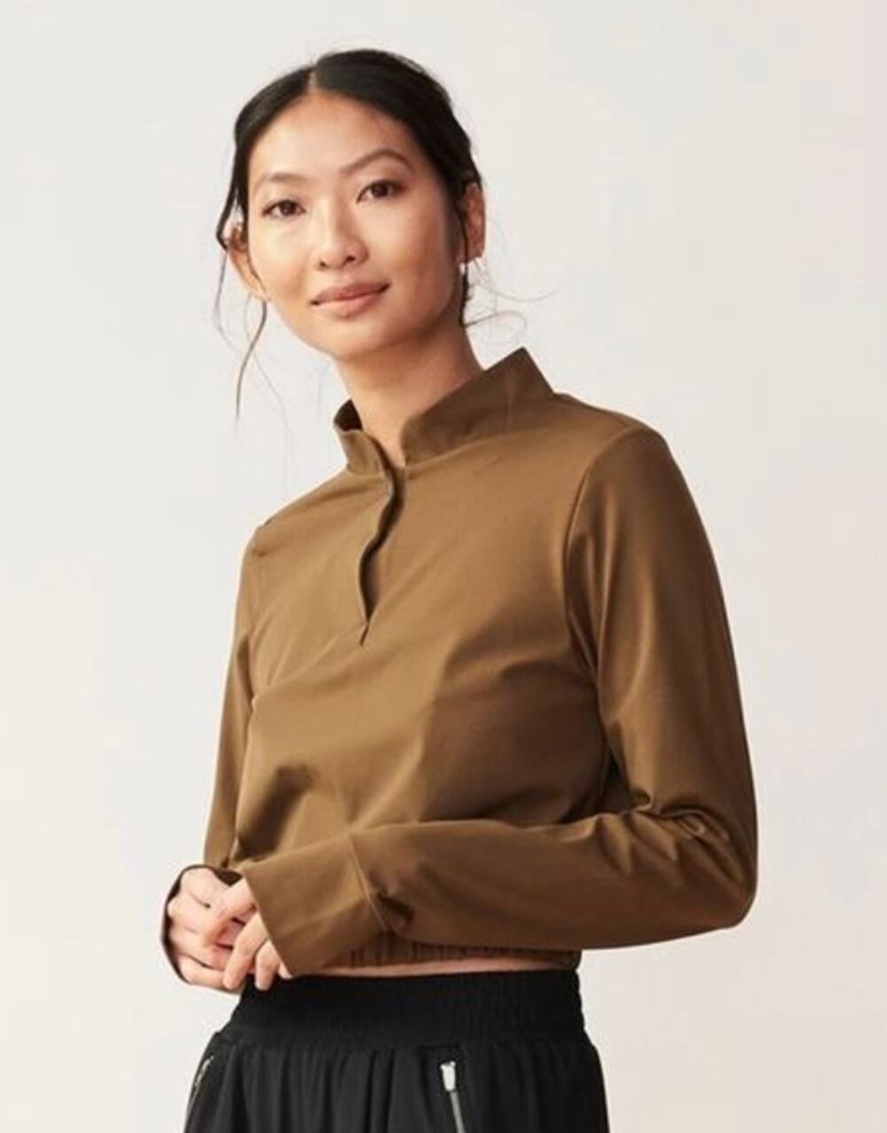 Aday Check-in Top Longsleeve Crop Top Olive Brown Stretch Travel Womens XS
